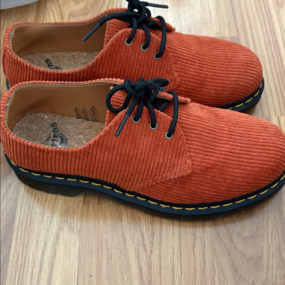 Dr. Martens Men's 1461 Orange Corduroy Oxfords - M8/W9